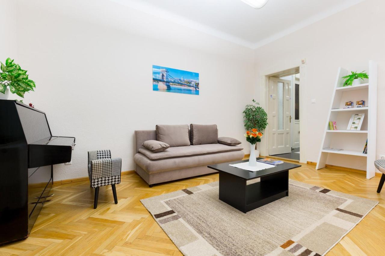 K17 Kinizsi Apartment Budapeste Exterior foto