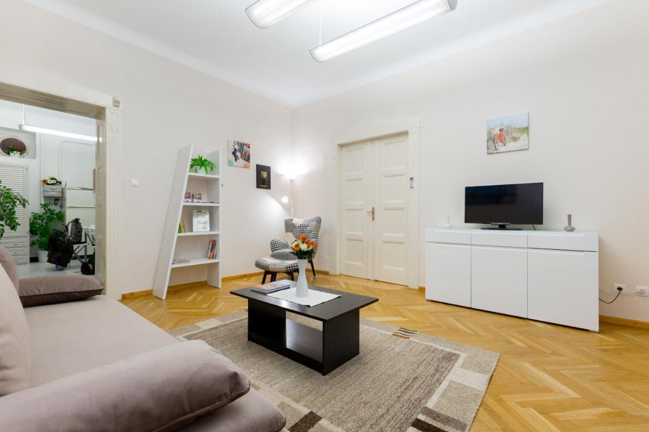 K17 Kinizsi Apartment Budapeste Exterior foto